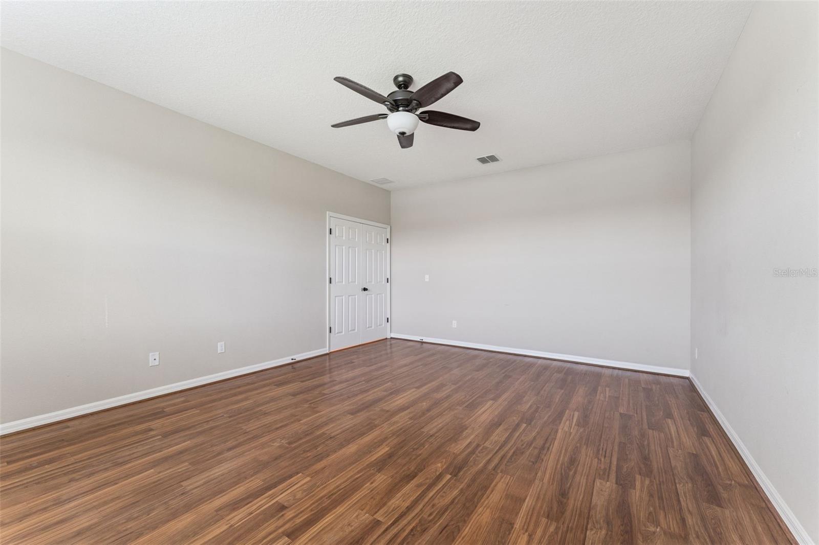 Image 30 of 70 For 1620 Lake Parkway Drive