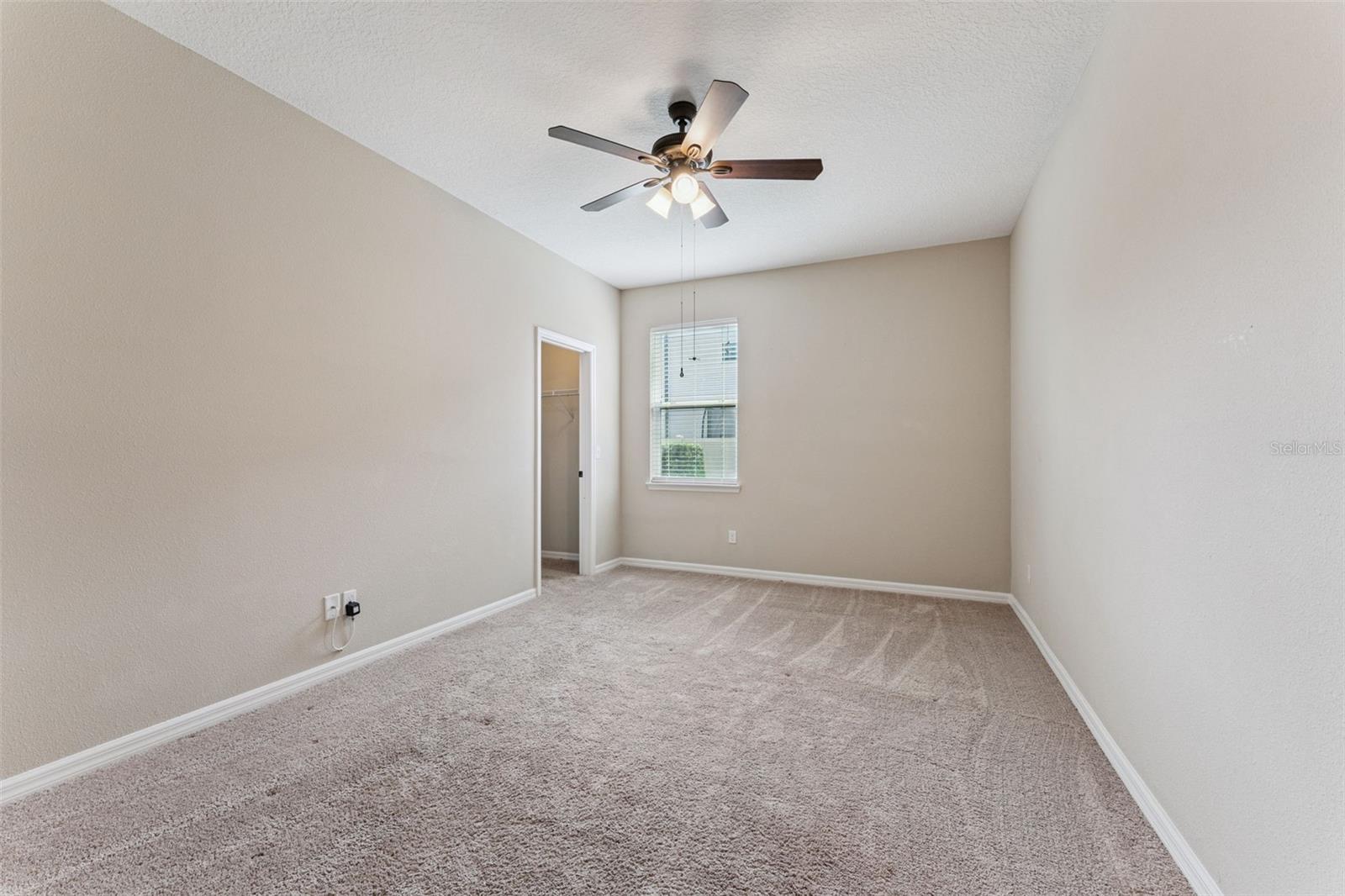 Image 39 of 70 For 1620 Lake Parkway Drive