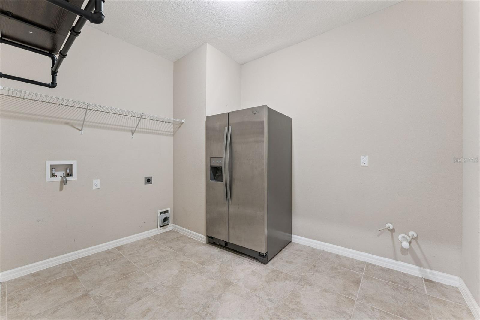 Image 42 of 70 For 1620 Lake Parkway Drive