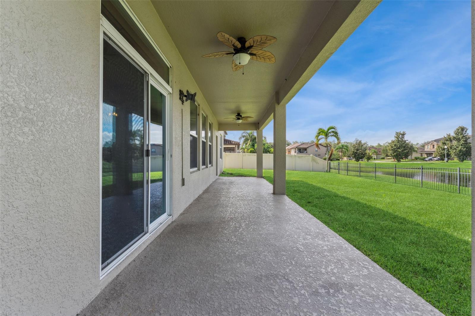 Image 43 of 70 For 1620 Lake Parkway Drive