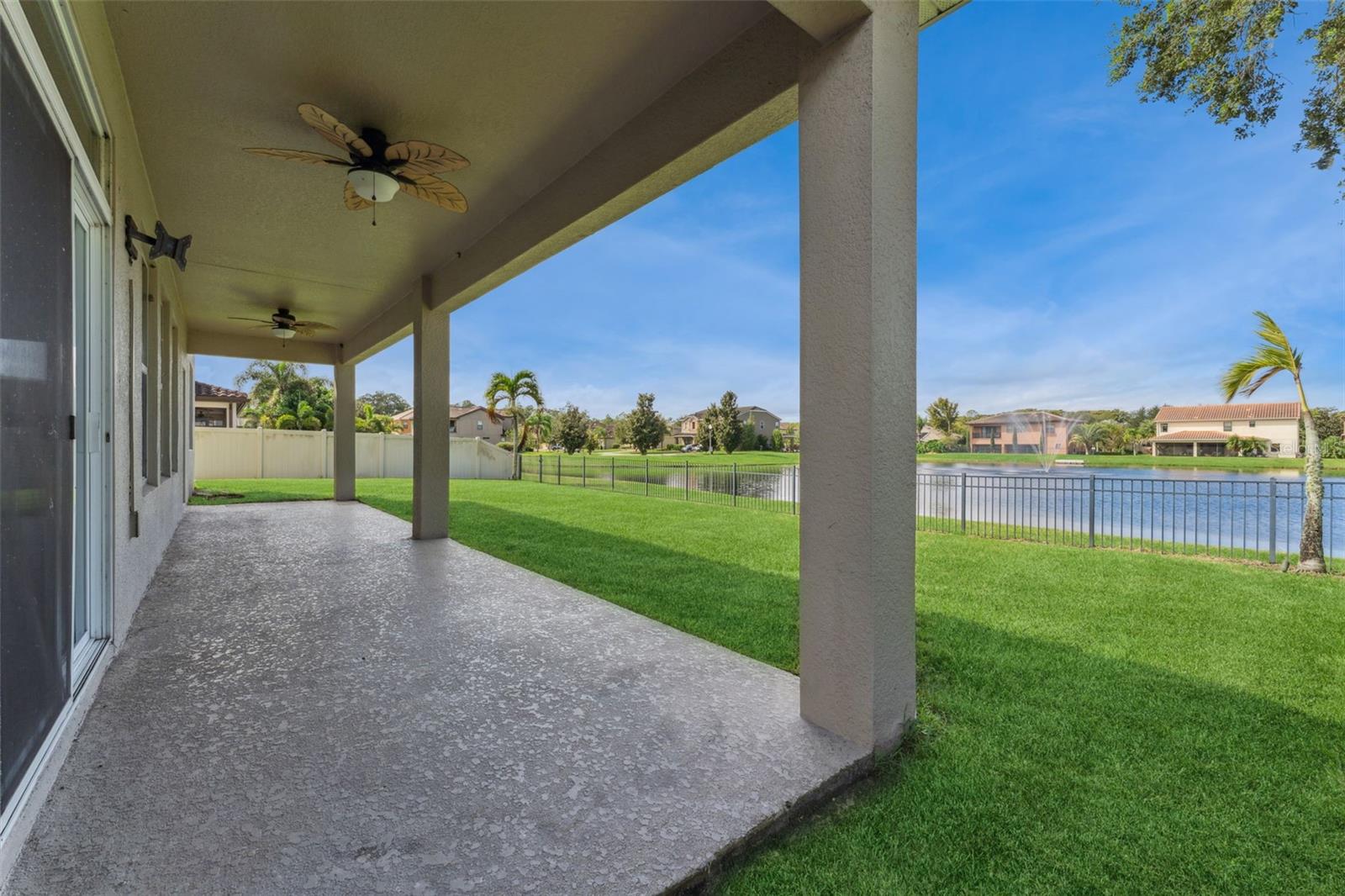 Image 44 of 70 For 1620 Lake Parkway Drive