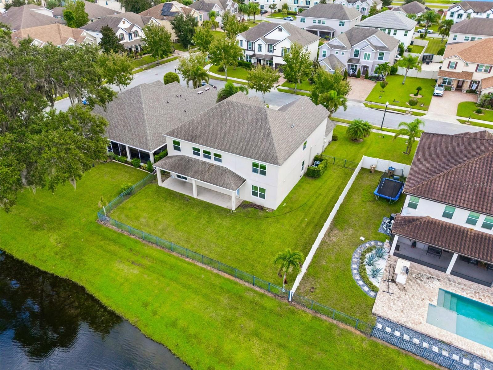 Image 52 of 70 For 1620 Lake Parkway Drive