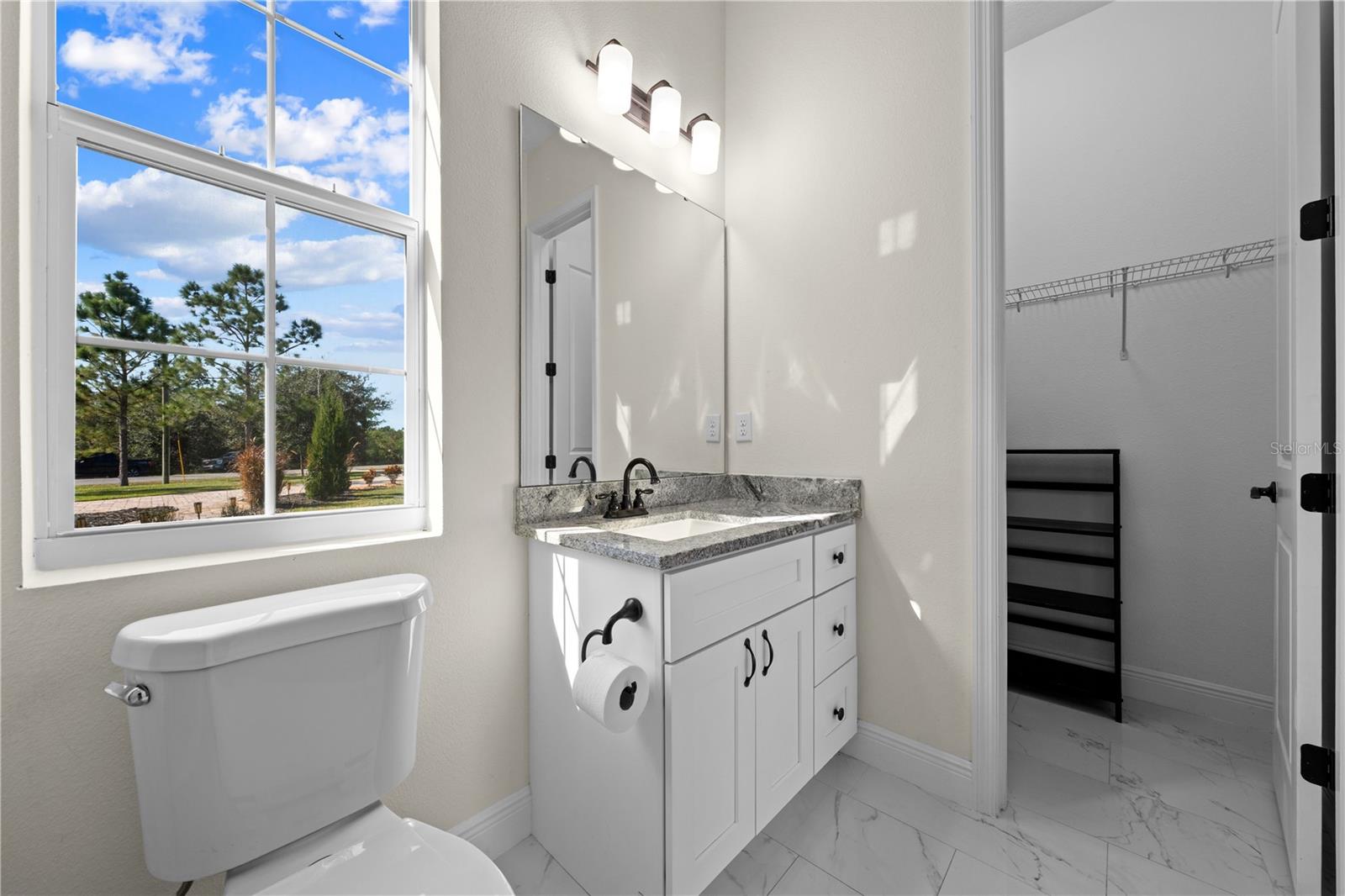 Image 12 of 98 For 2245 Bronco Dr.