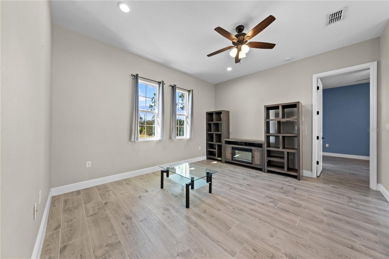 Image 19 of 98 For 2245 Bronco Dr.