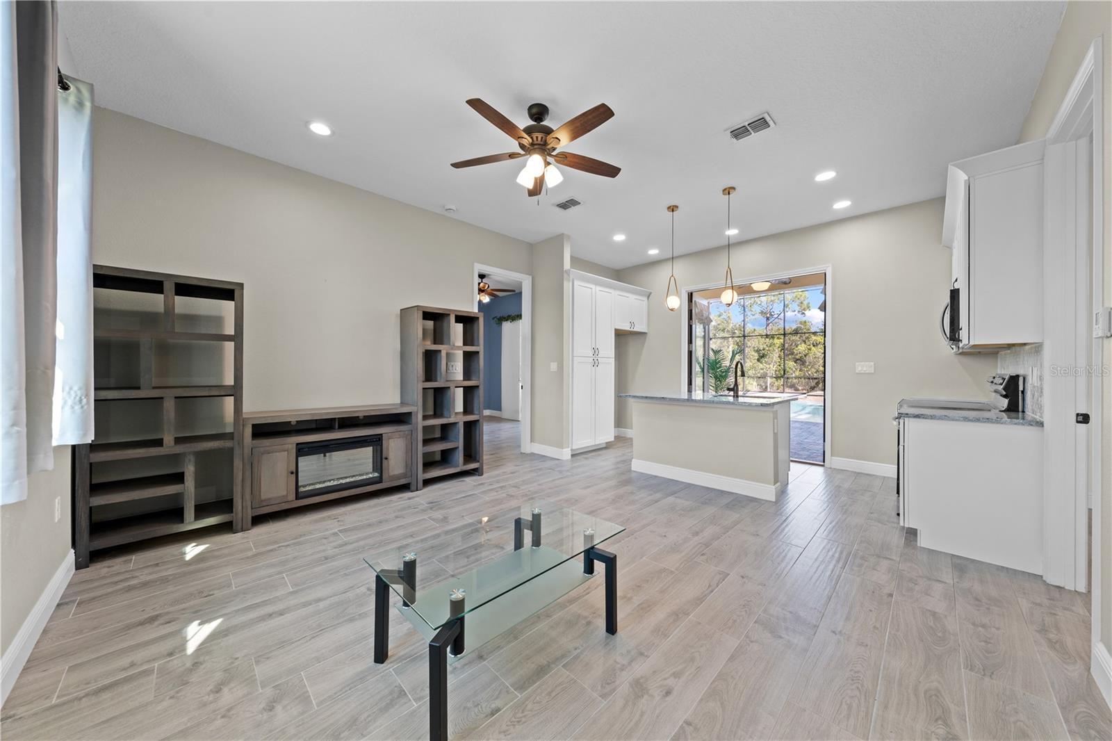 Image 20 of 98 For 2245 Bronco Dr.