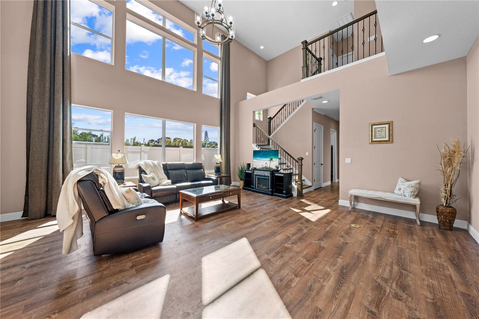 Image 33 of 98 For 2245 Bronco Dr.