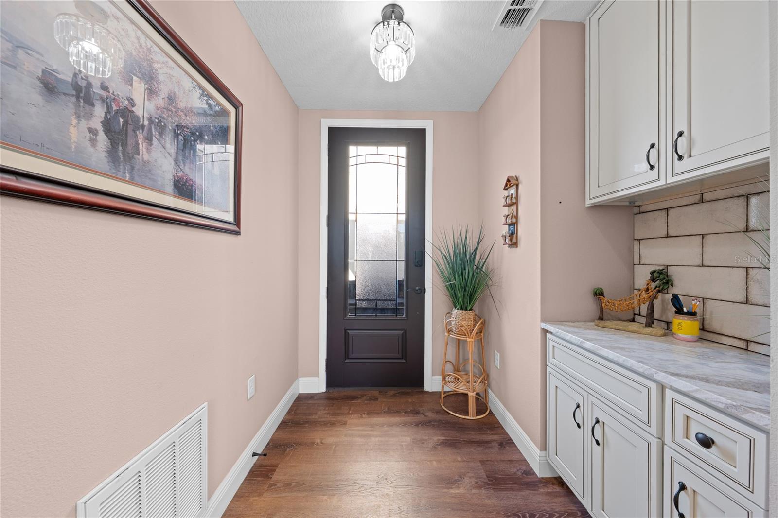 Image 54 of 98 For 2245 Bronco Dr.