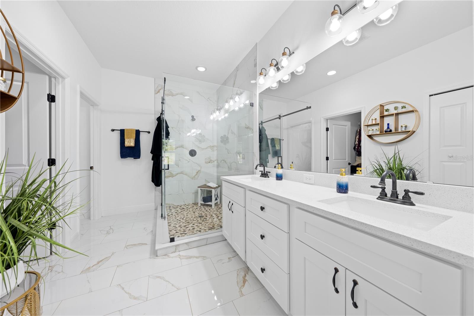 Image 75 of 98 For 2245 Bronco Dr.