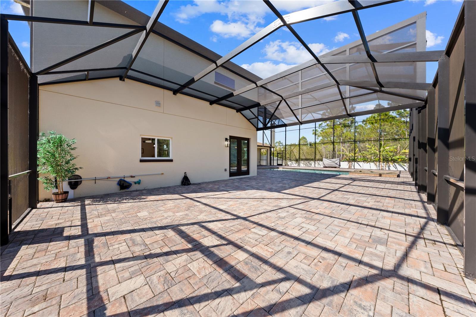 Image 89 of 98 For 2245 Bronco Dr.