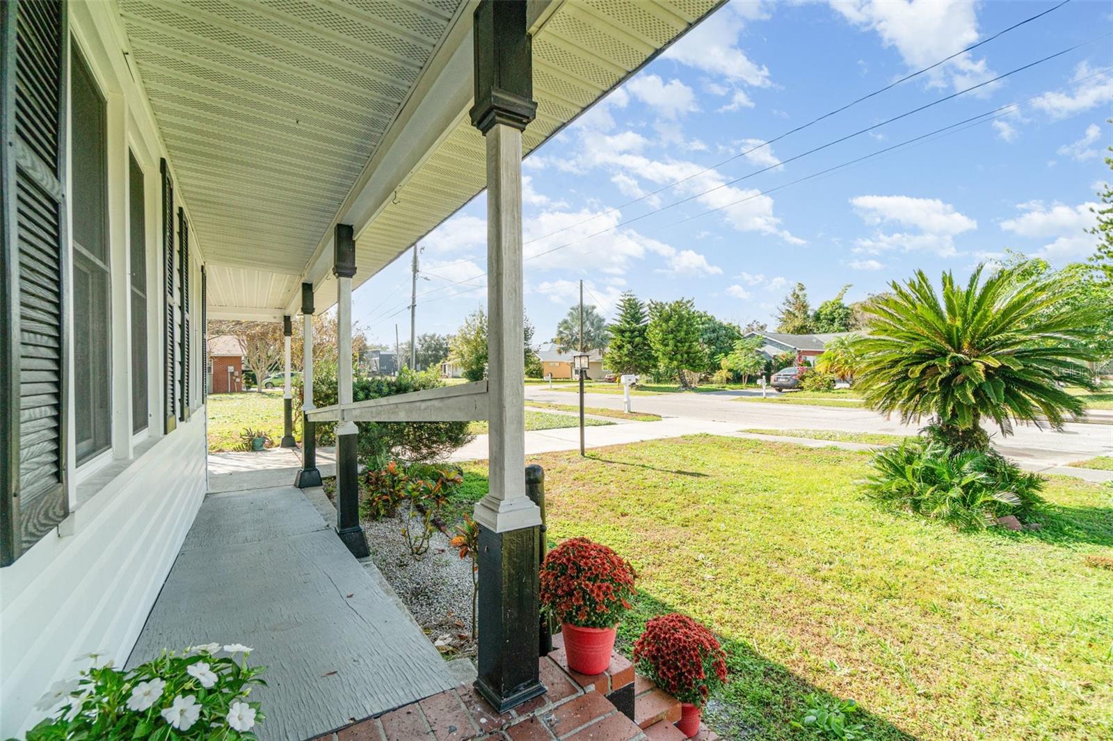 Image 8 of 33 For 903 Forrest Avenue