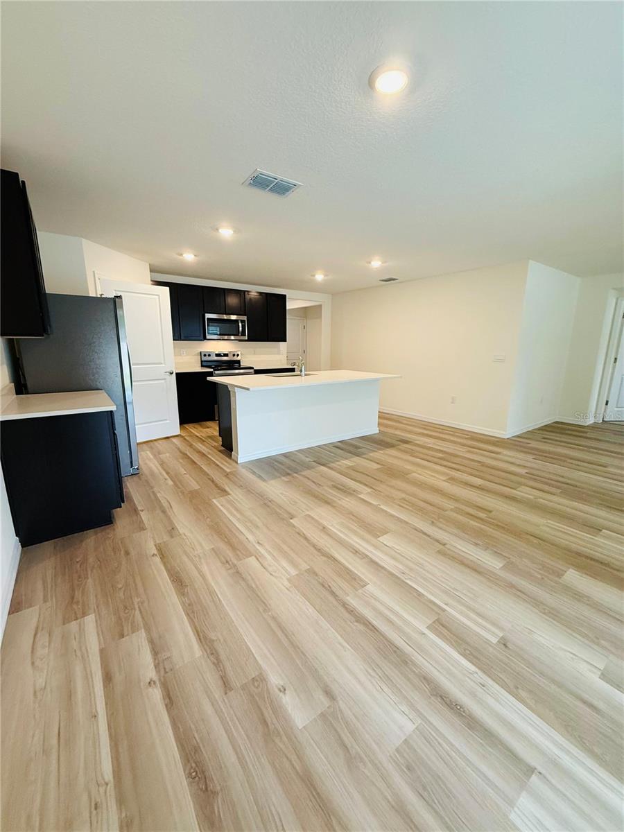 Image 8 of 25 For 2924 20th Terrace