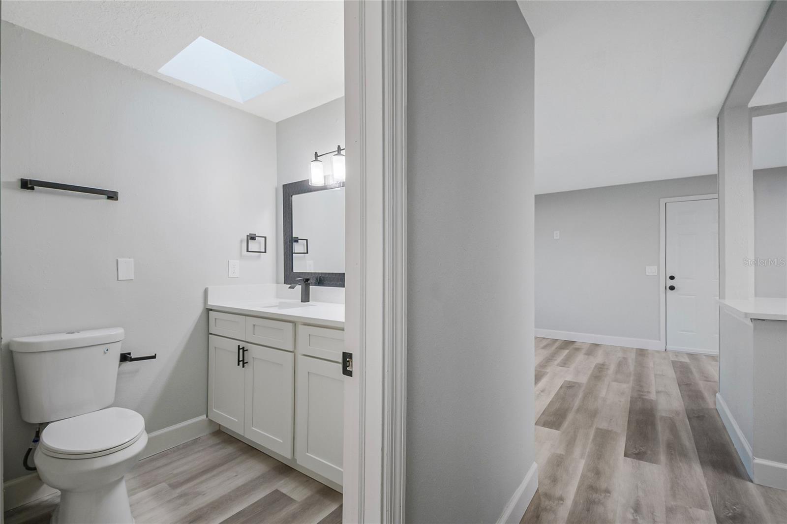 Image 25 of 41 For 352 Lionel Avenue