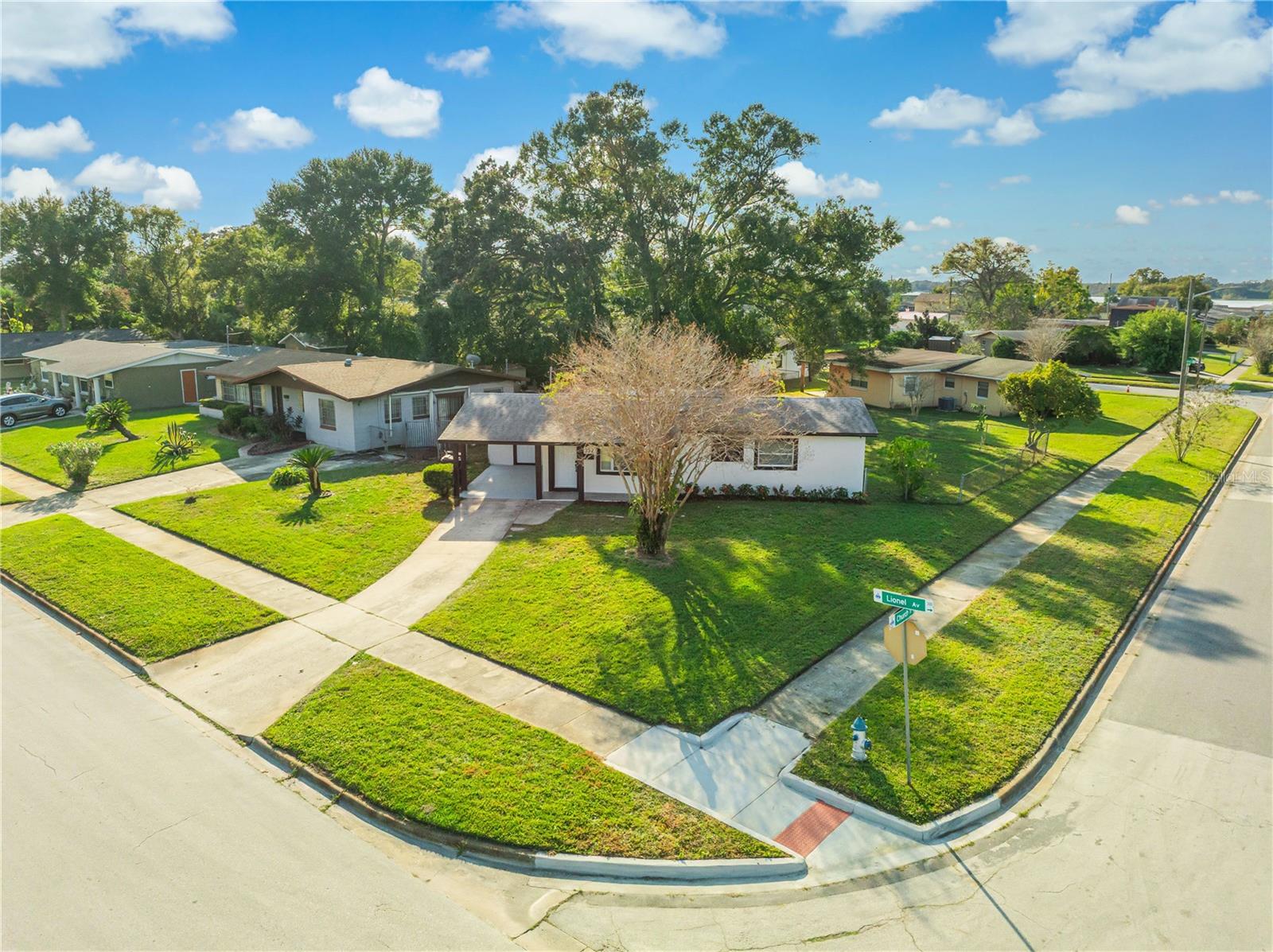 Image 3 of 41 For 352 Lionel Avenue