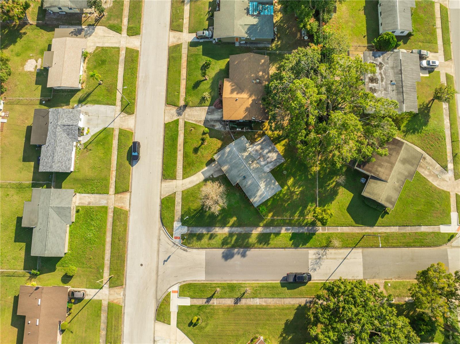 Image 37 of 41 For 352 Lionel Avenue