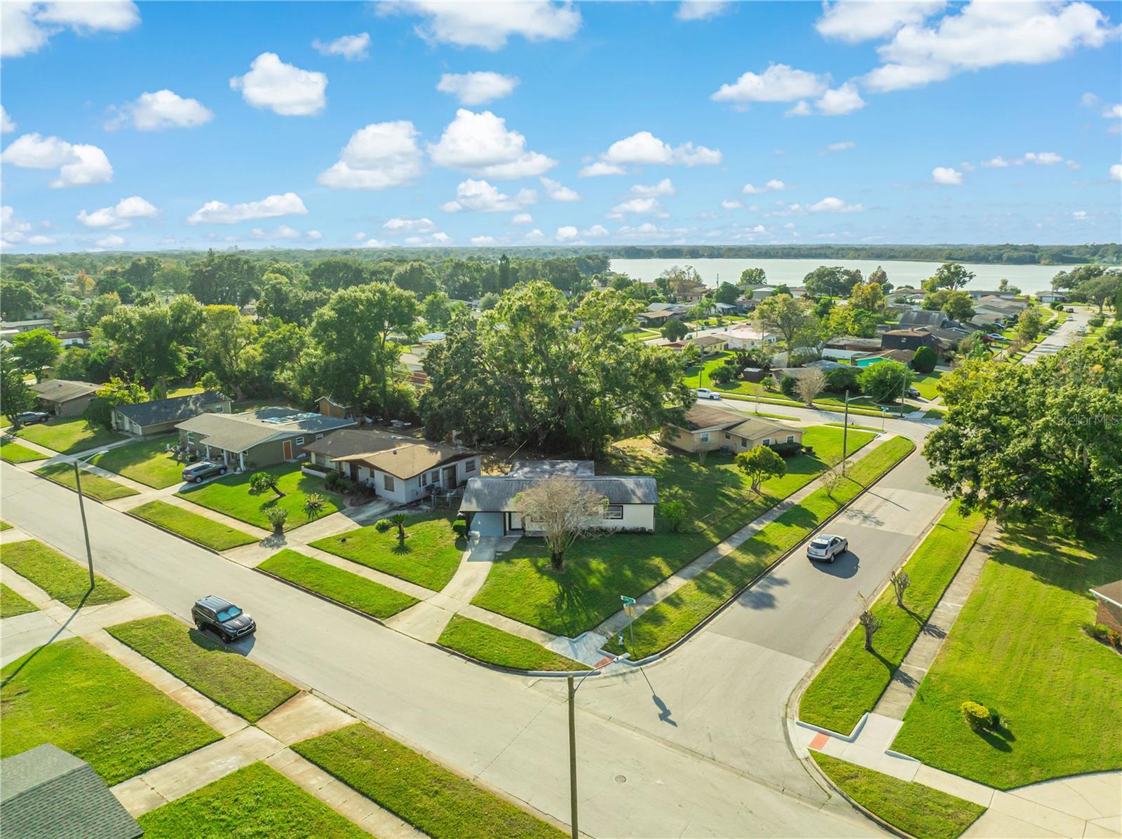 Image 38 of 41 For 352 Lionel Avenue