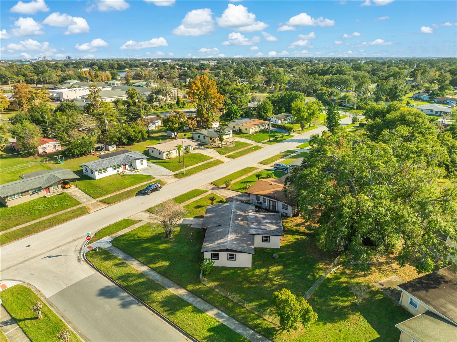 Image 39 of 41 For 352 Lionel Avenue