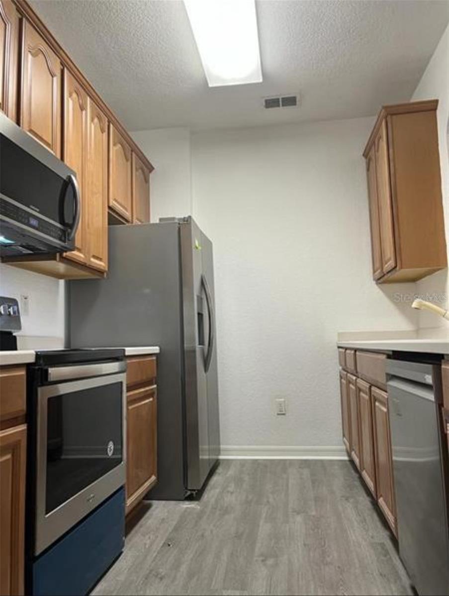 Image 5 of 11 For 1357 Venezia Court 102