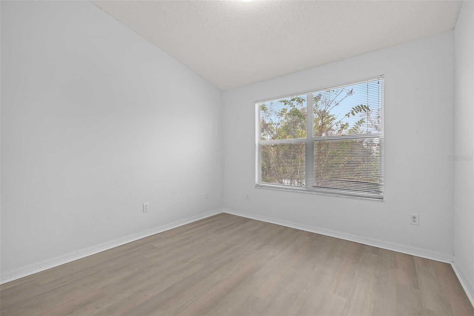 Image 19 of 53 For 6124 Osprey Lake Circle