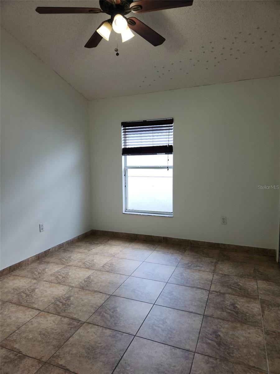 Image 14 of 25 For 1987 Lady Elisabeth Avenue