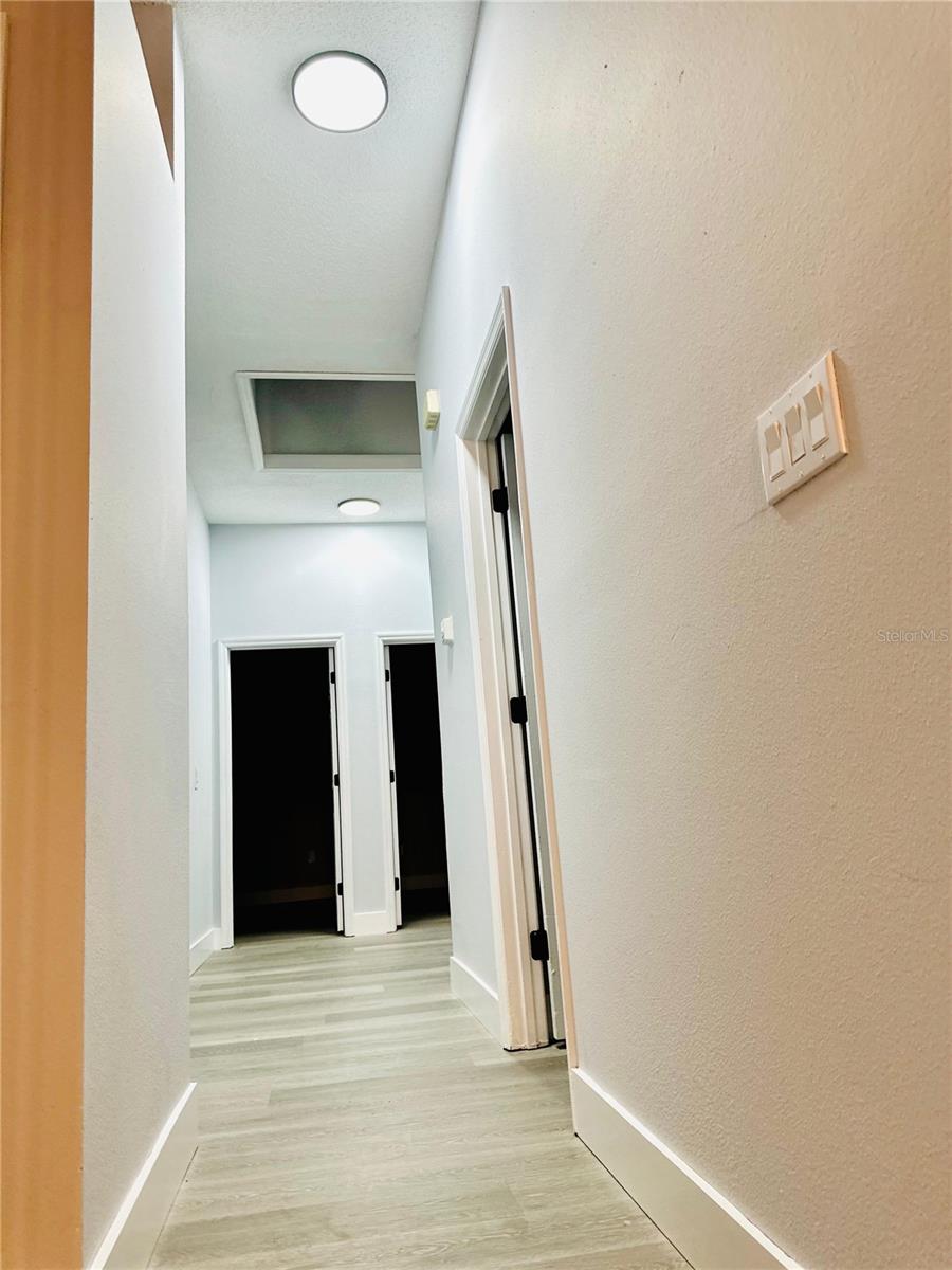 Image 14 of 30 For 1031 Universal Rest Place