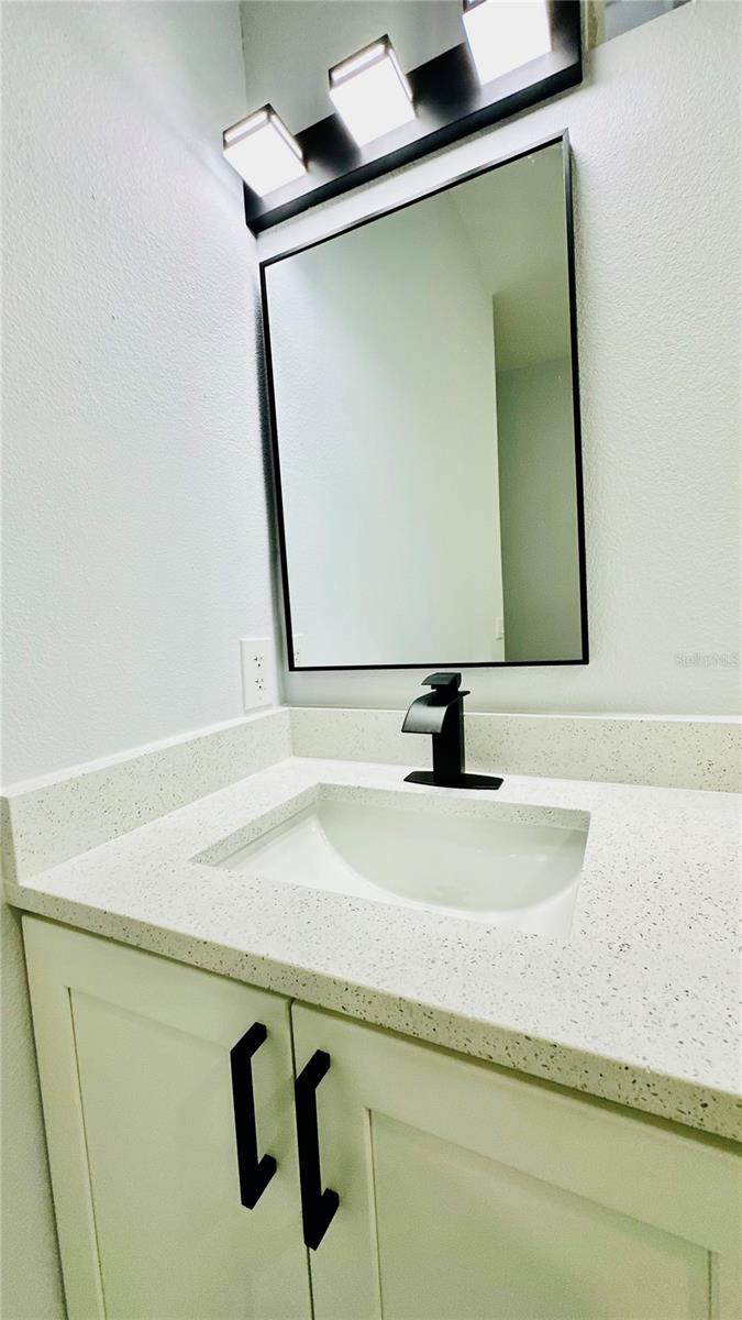 Image 27 of 30 For 1031 Universal Rest Place