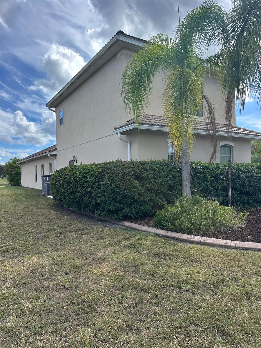 Image 5 of 69 For 3613 Valleyview Drive