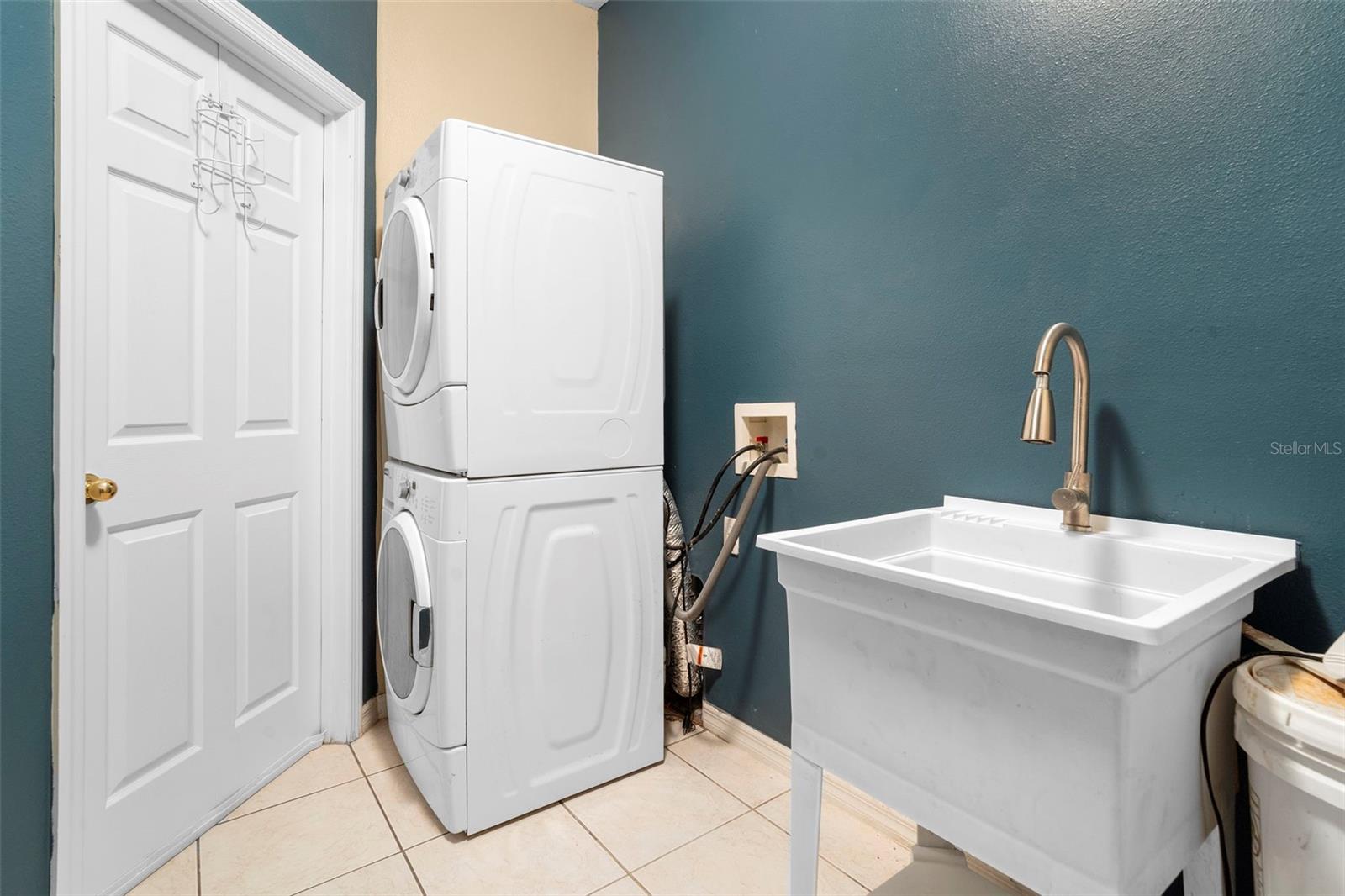 Image 60 of 69 For 3613 Valleyview Drive