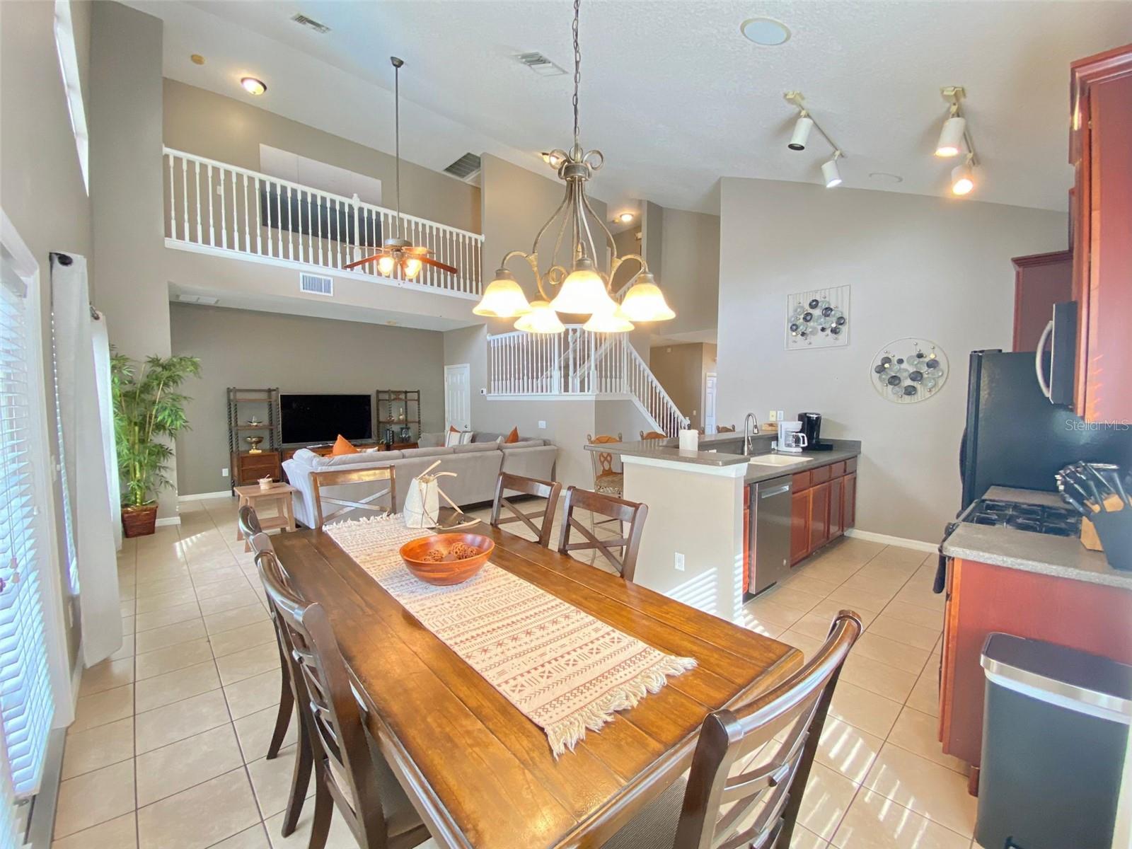 Image 4 of 47 For 8000 Acadia Estates Court