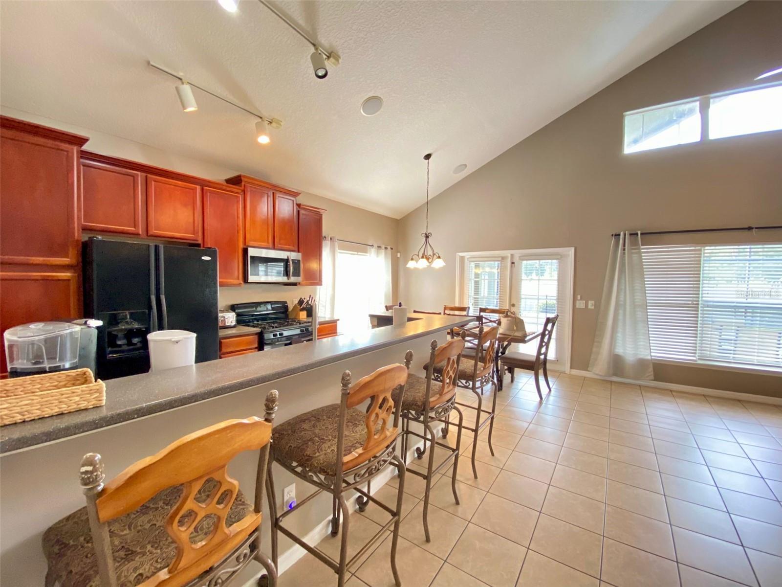 Image 8 of 47 For 8000 Acadia Estates Court