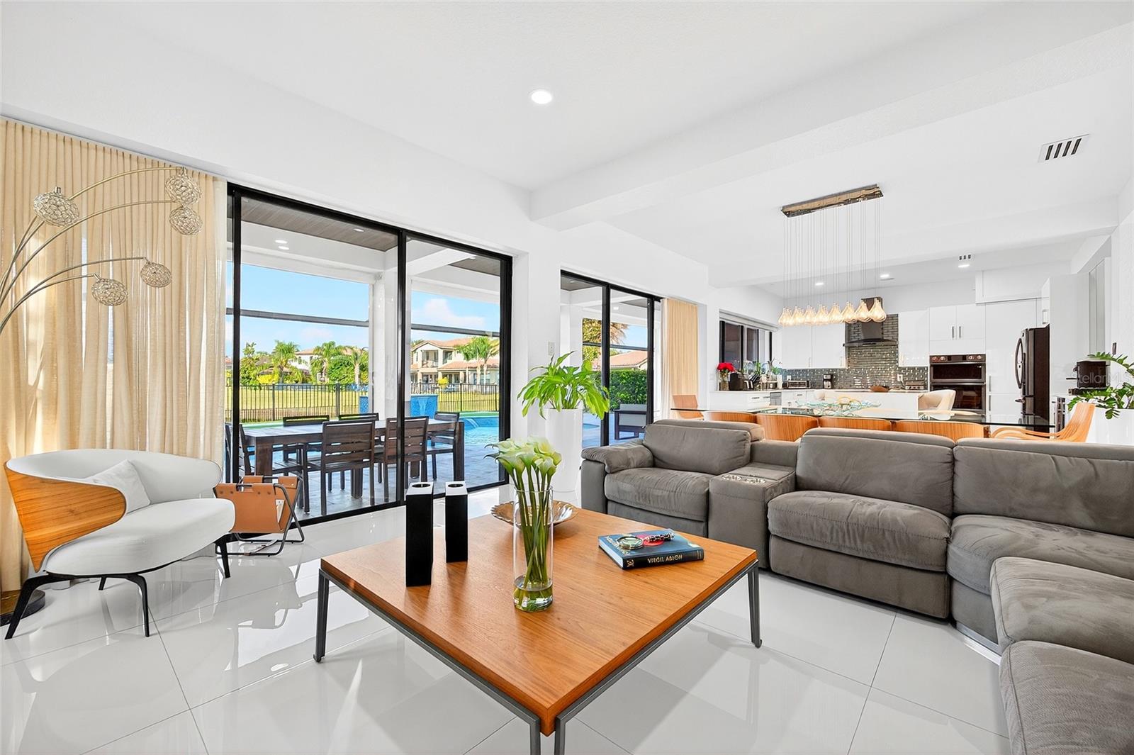 Image 23 of 59 For 10613 Mobberley Circle