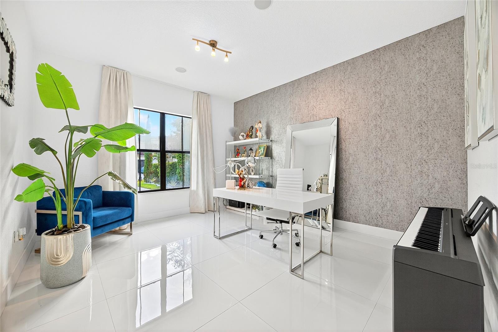 Image 29 of 59 For 10613 Mobberley Circle