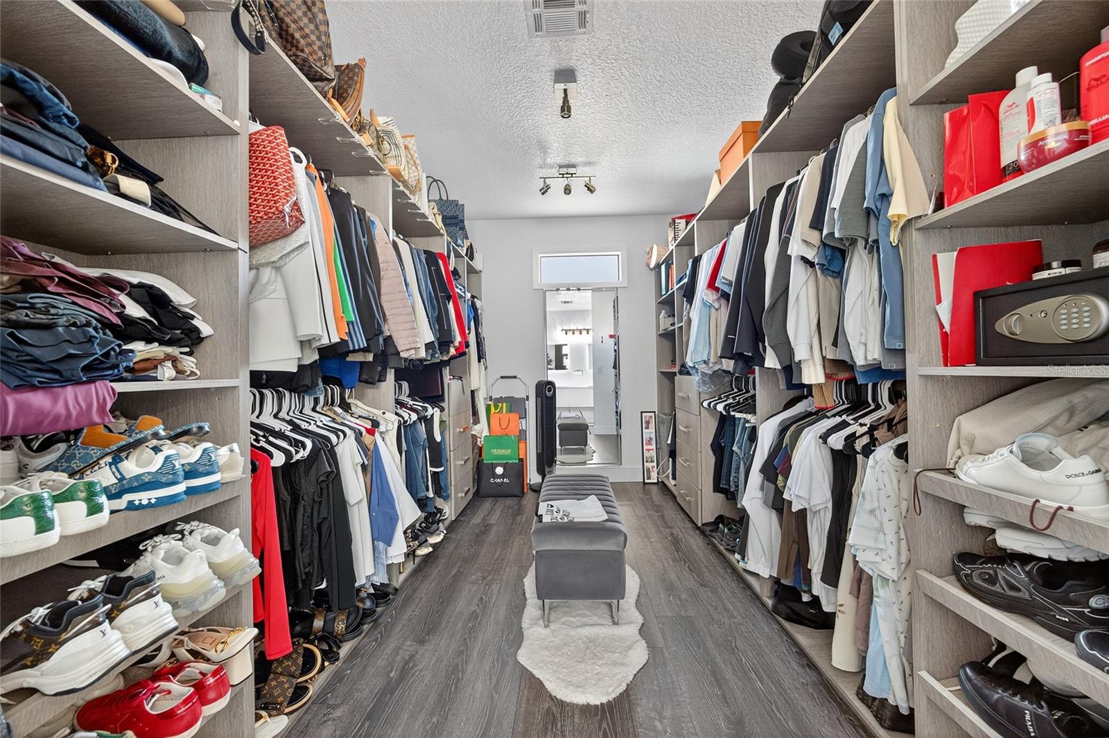 Image 41 of 59 For 10613 Mobberley Circle