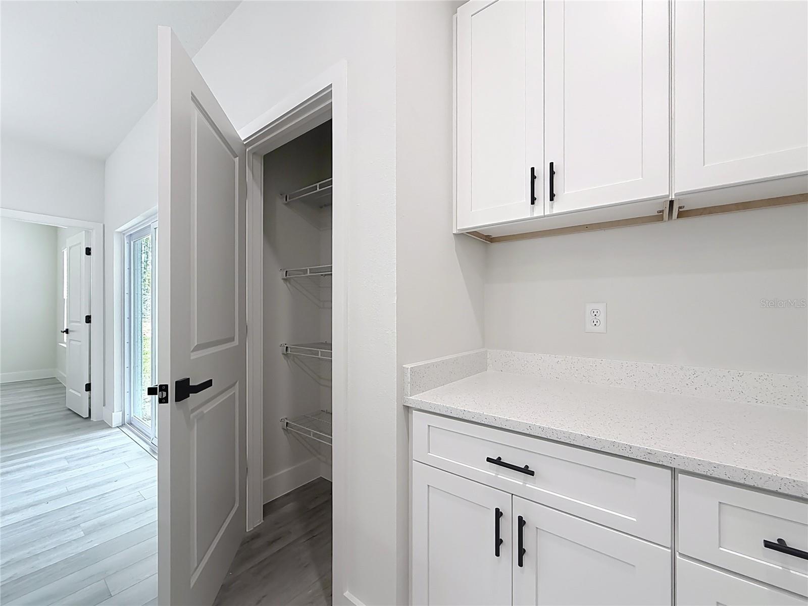 Image 15 of 51 For 8425 Legacy Loop