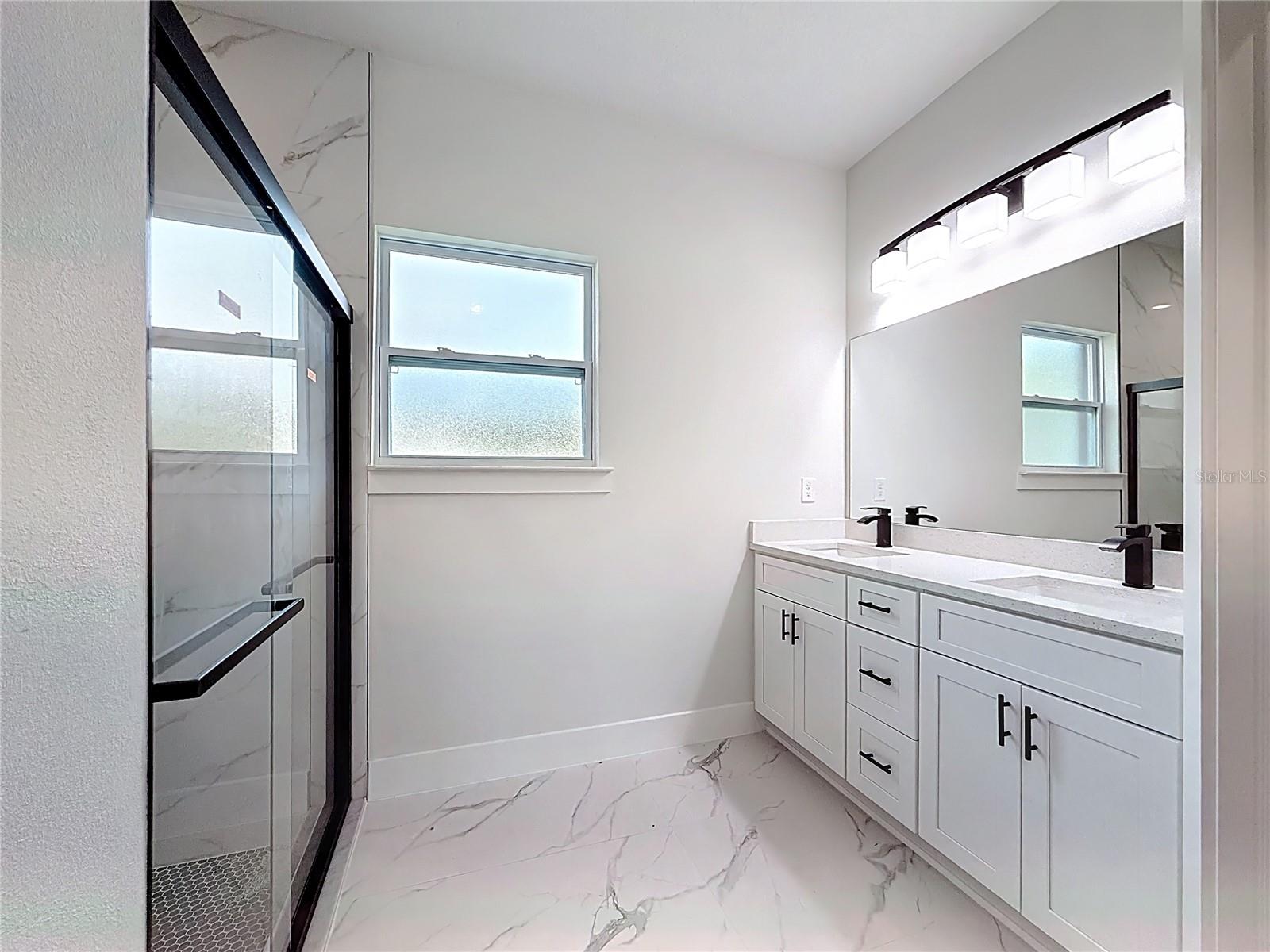 Image 27 of 51 For 8425 Legacy Loop