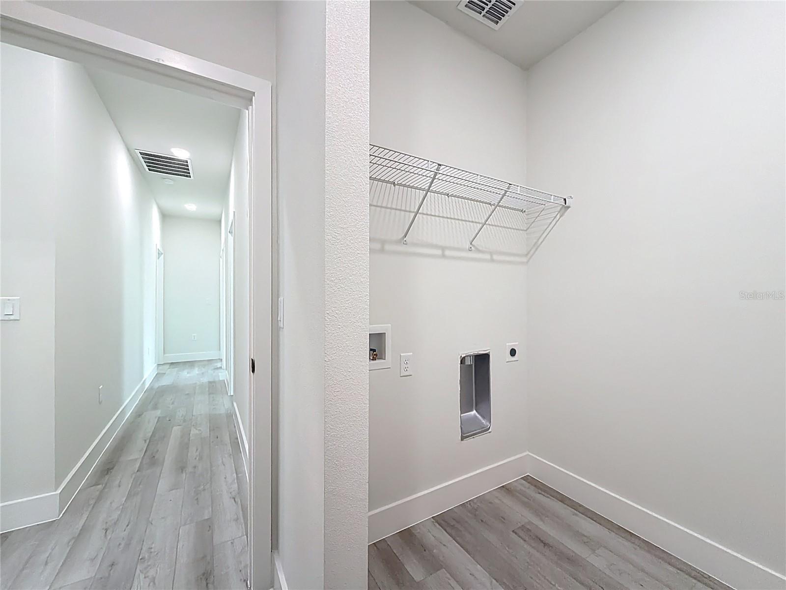 Image 37 of 51 For 8425 Legacy Loop