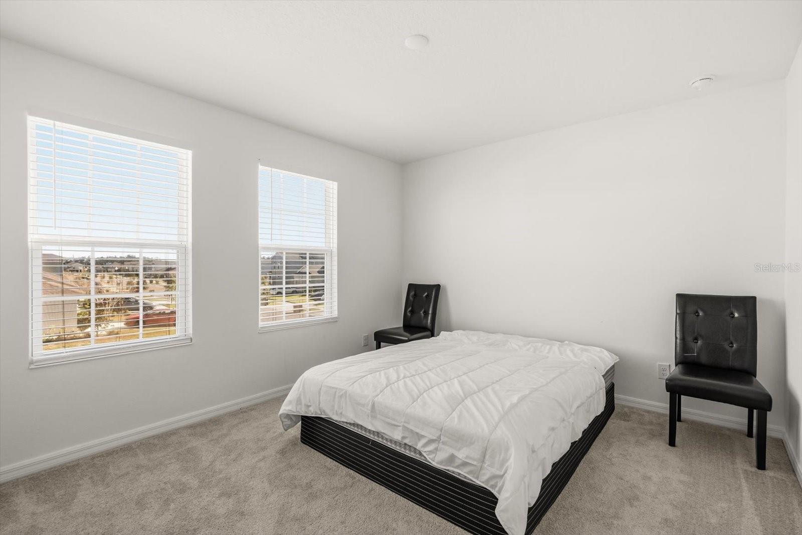 Image 10 of 53 For 5277 Royal Point Avenue