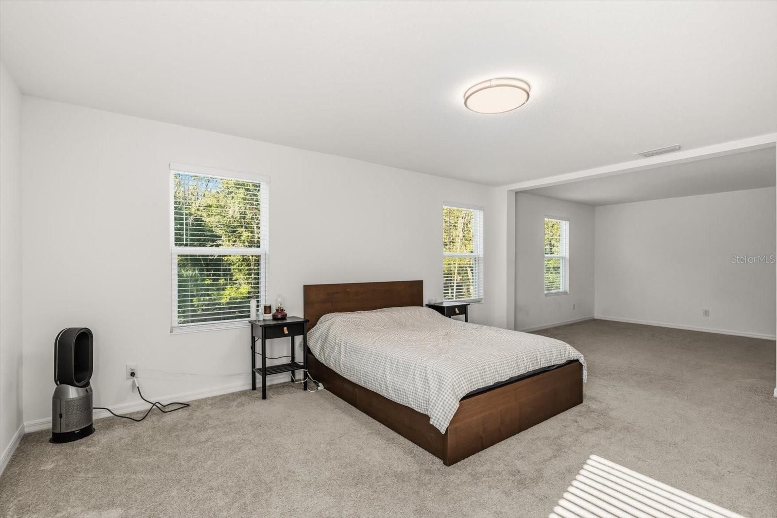 Image 22 of 53 For 5277 Royal Point Avenue