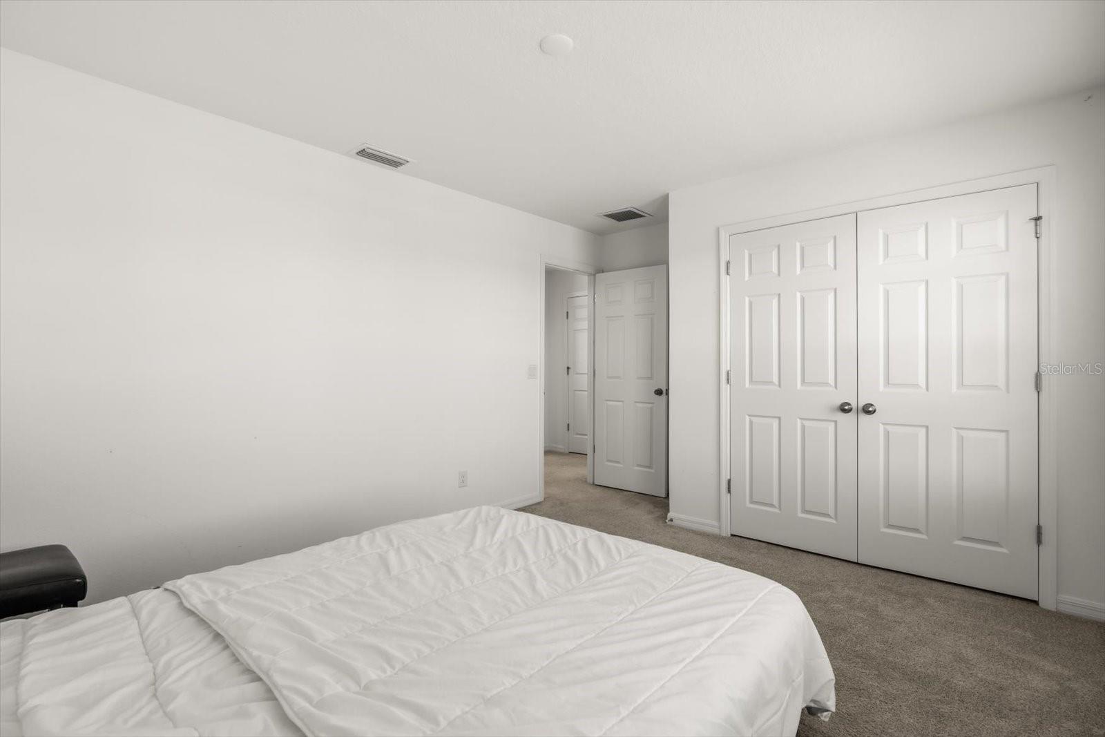 Image 33 of 53 For 5277 Royal Point Avenue