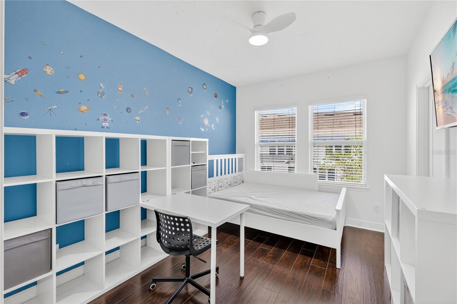 Image 22 of 36 For 8443 Karrer Terrace