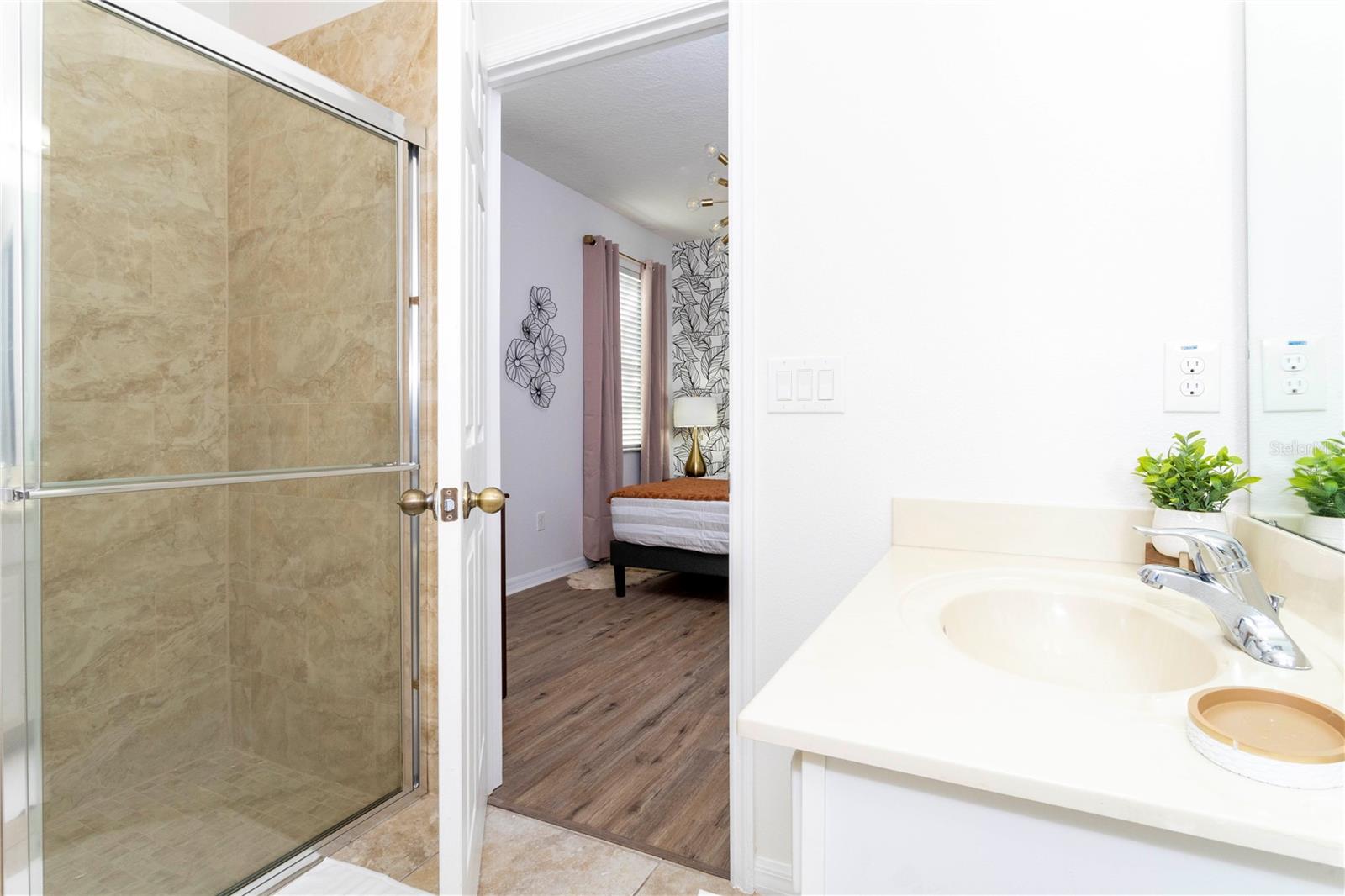 Image 29 of 59 For 650 Las Fuentes