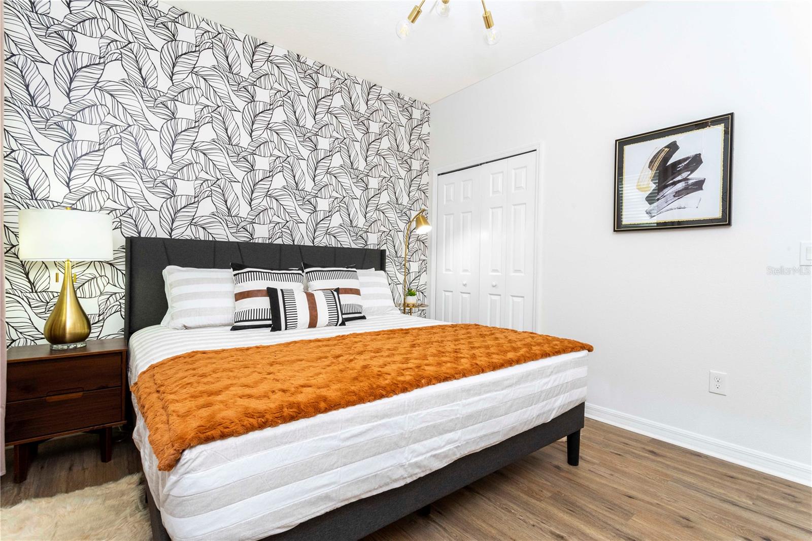 Image 34 of 59 For 650 Las Fuentes