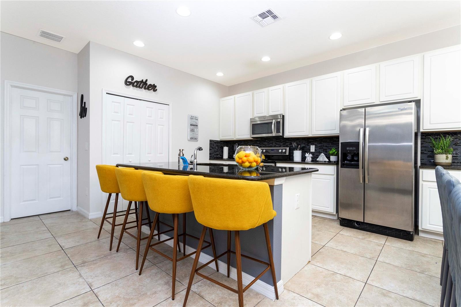 Image 36 of 59 For 650 Las Fuentes