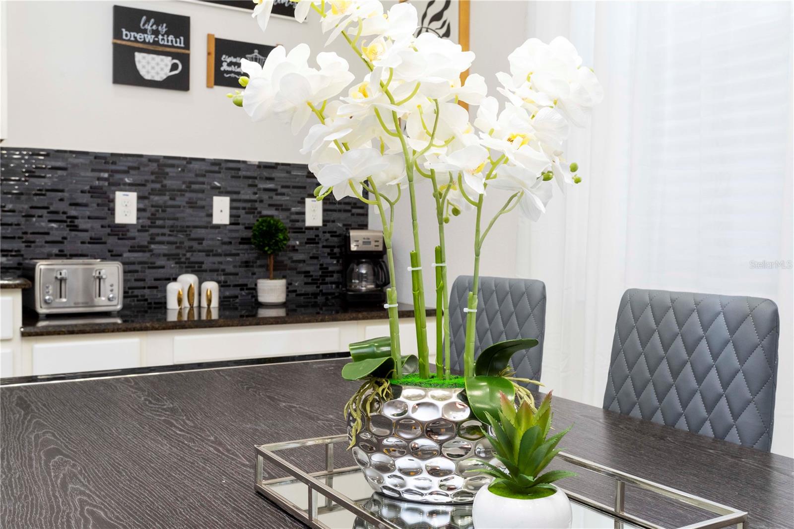 Image 38 of 59 For 650 Las Fuentes