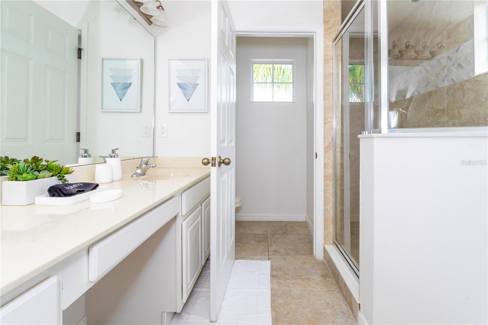 Image 7 of 59 For 650 Las Fuentes