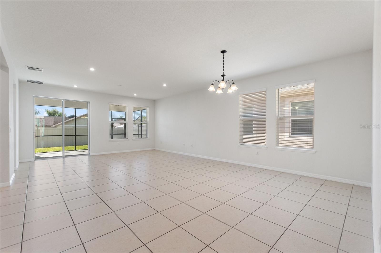 Image 10 of 35 For 2500 Avian Loop