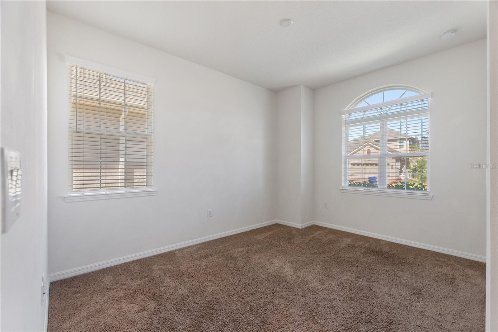 Image 3 of 35 For 2500 Avian Loop