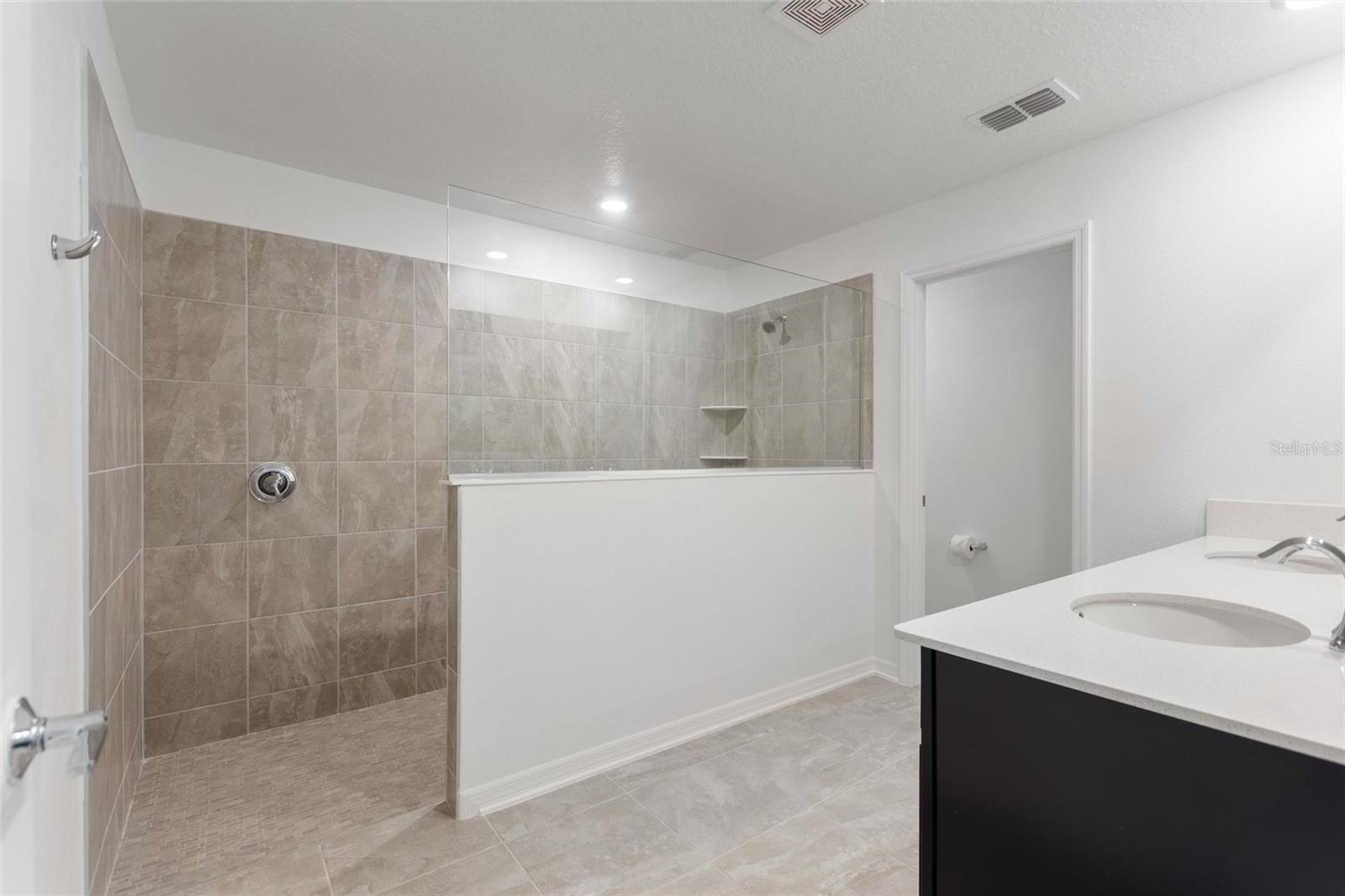 Image 32 of 44 For 5767 Talc Street