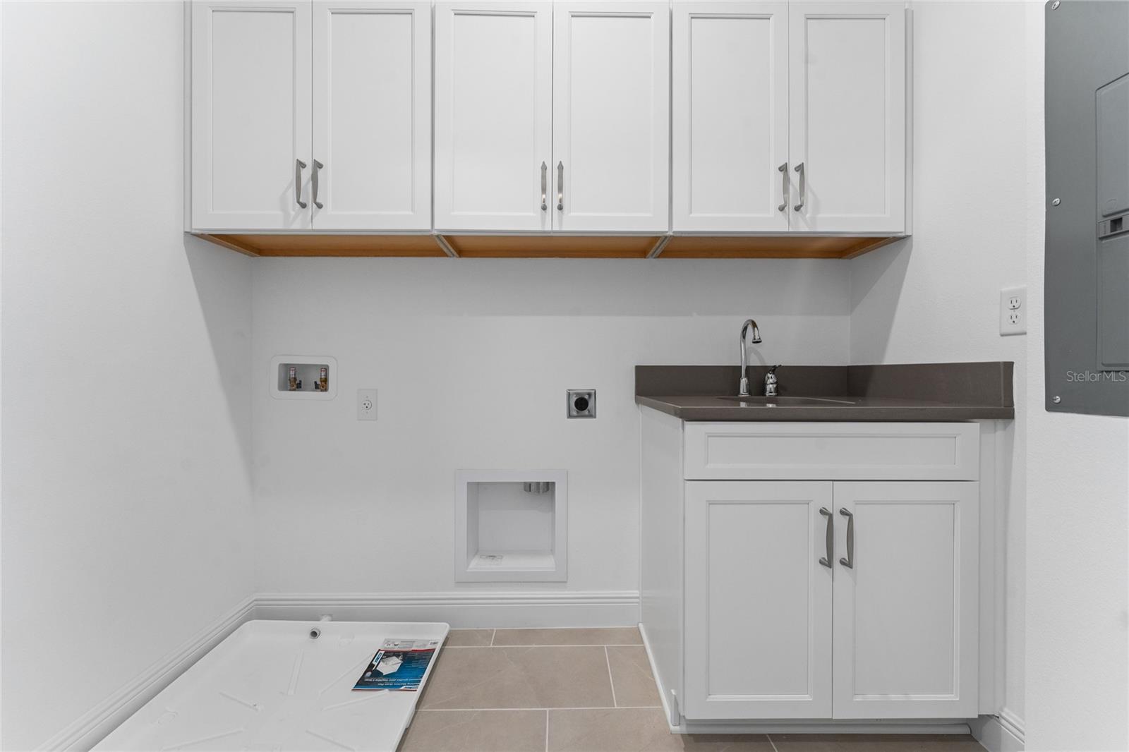 Image 20 of 25 For 10065 Peebles Street