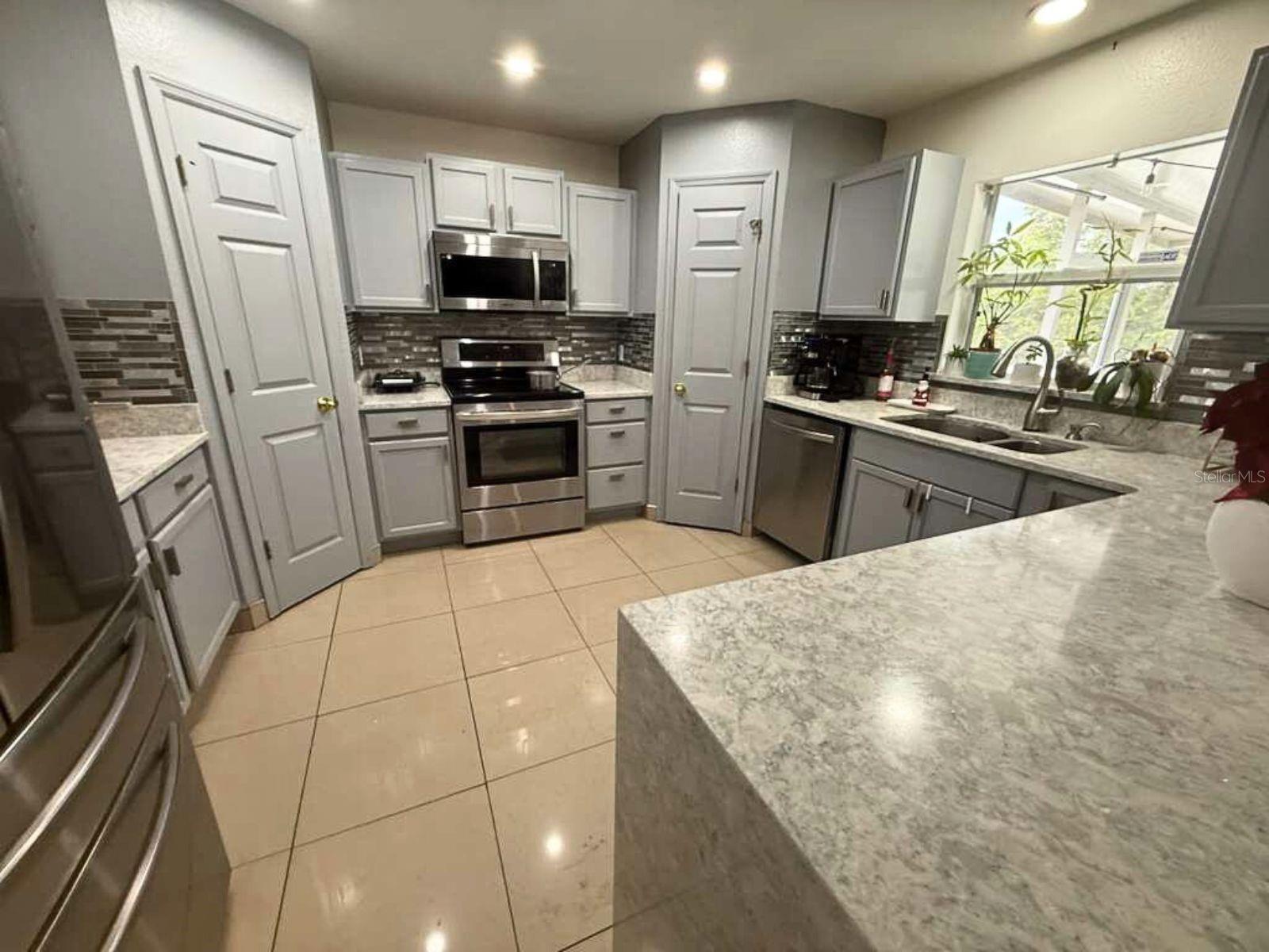 Image 12 of 44 For 1945 Myakka Court