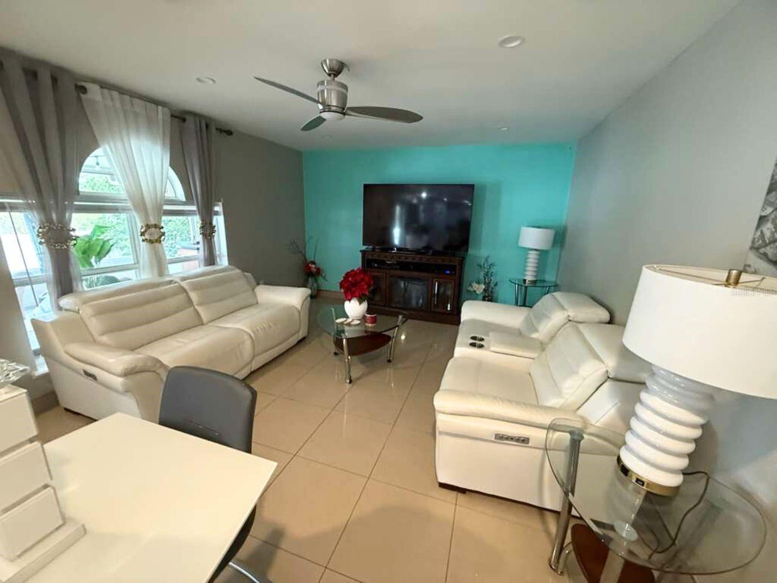 Image 14 of 44 For 1945 Myakka Court